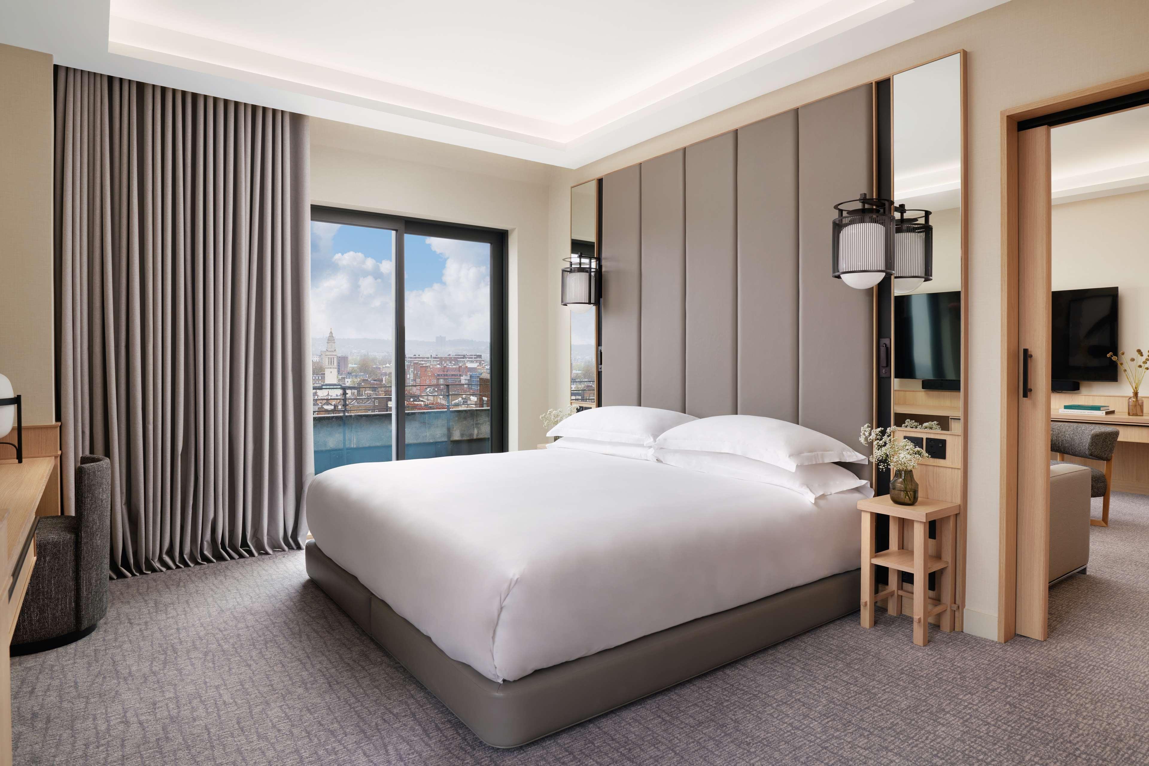 伦敦波特曼广场诺布酒店 外观 照片 A bedroom at the hotel